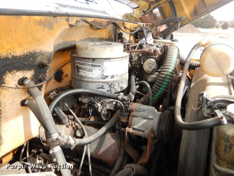 image for item GG9723 1984 Chevrolet C70 oil distribution truck