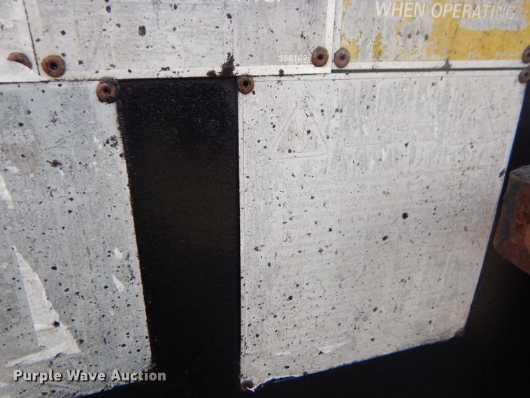 image for item GG9723 1984 Chevrolet C70 oil distribution truck