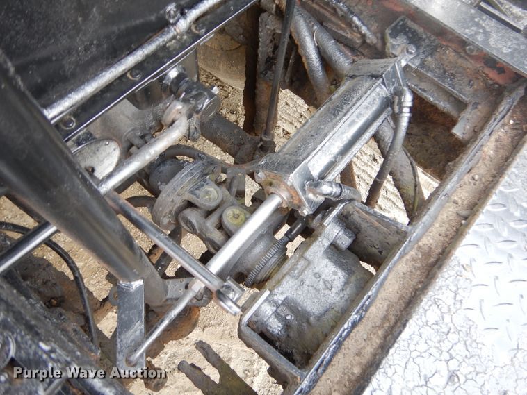 image for item GG9723 1984 Chevrolet C70 oil distribution truck