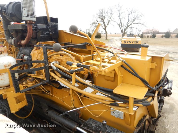 image for item GG9725 LeeBoy L1000T paver