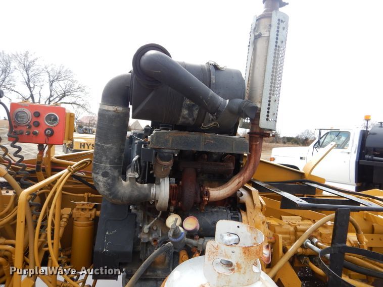 image for item GG9725 LeeBoy L1000T paver