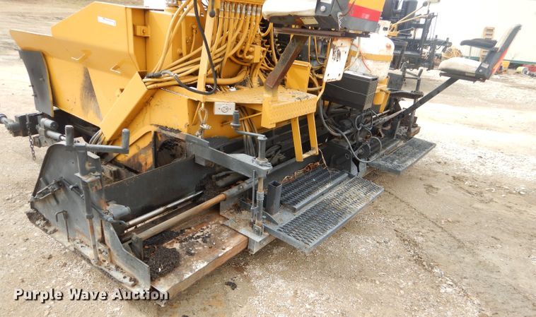 image for item GG9725 LeeBoy L1000T paver