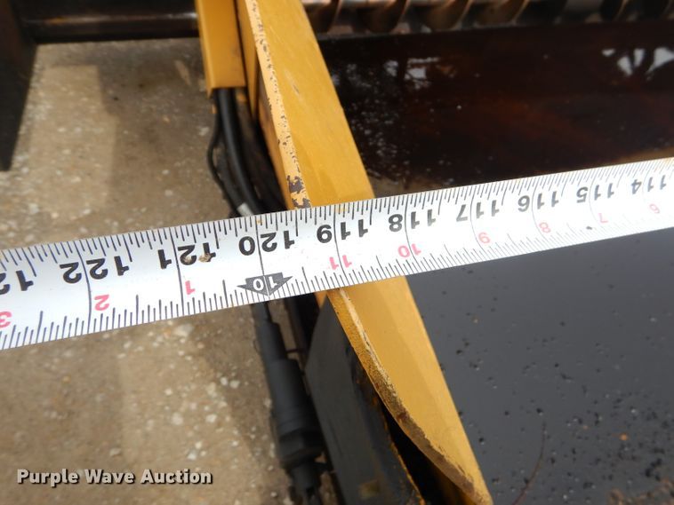 image for item GG9725 LeeBoy L1000T paver