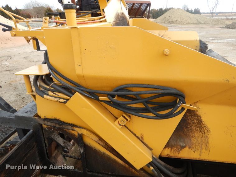 image for item GG9725 LeeBoy L1000T paver