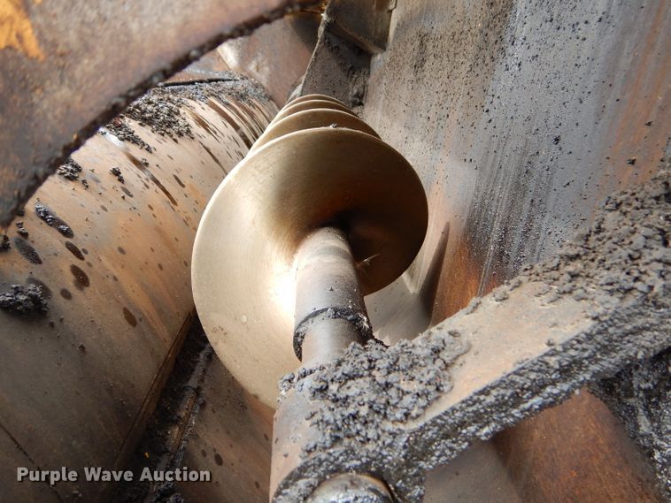 image for item GG9725 LeeBoy L1000T paver