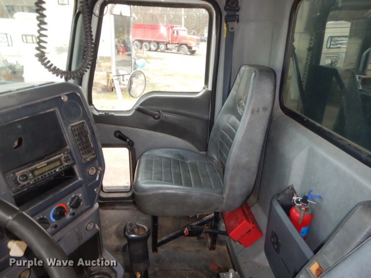 image for item GG9729 2012 Mack 700 dump truck