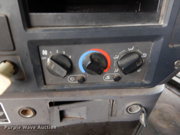 image for item GG9729 2012 Mack 700 dump truck