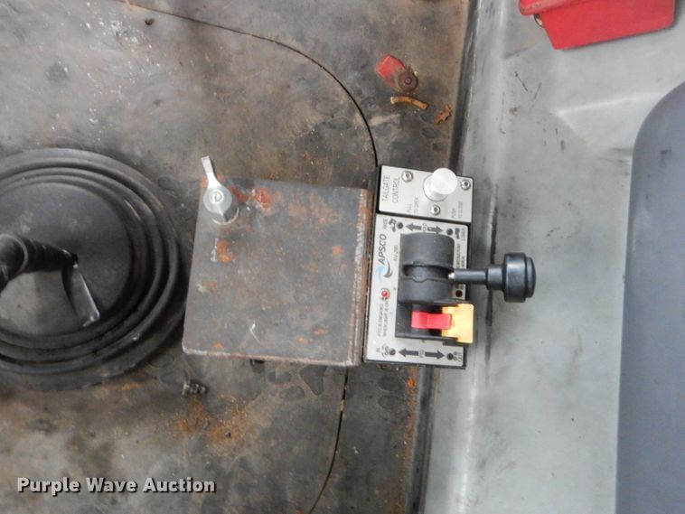 image for item GG9729 2012 Mack 700 dump truck