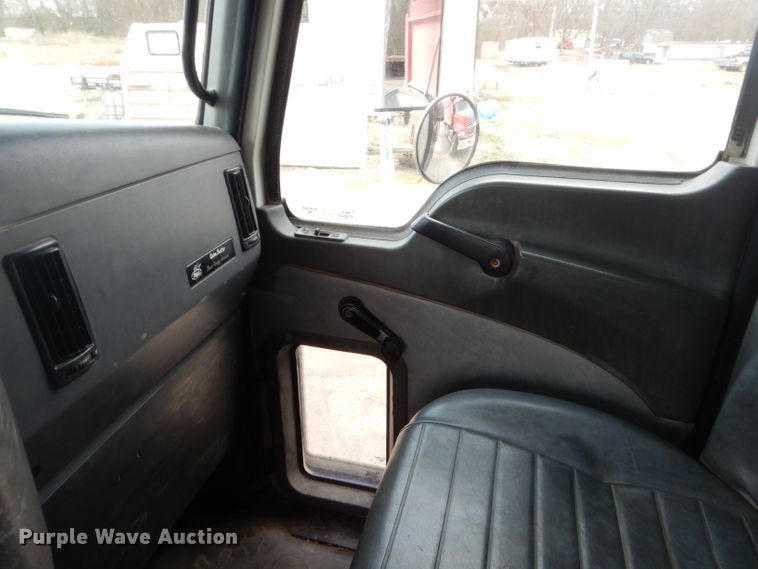 image for item GG9729 2012 Mack 700 dump truck