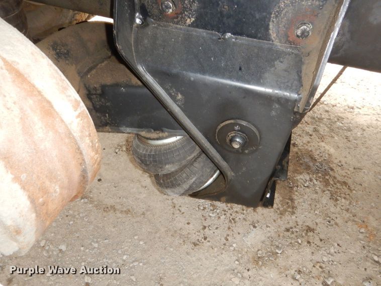 image for item GG9729 2012 Mack 700 dump truck