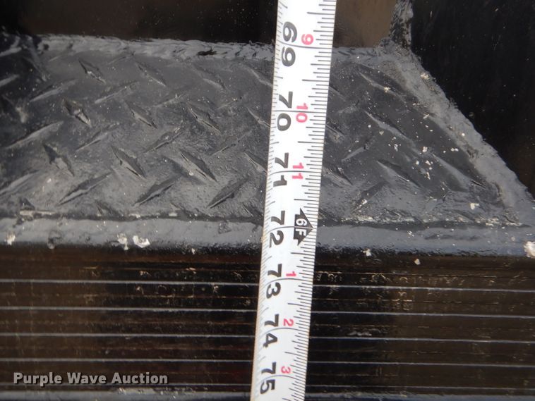 image for item GG9729 2012 Mack 700 dump truck