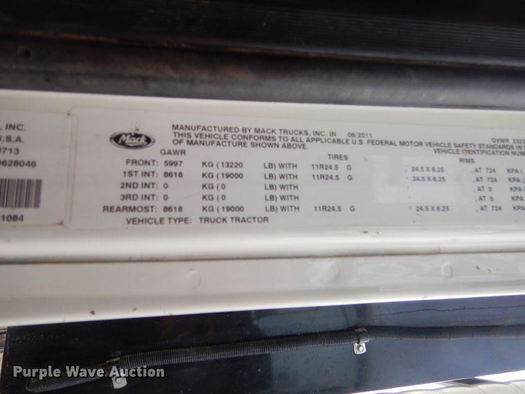 image for item GG9729 2012 Mack 700 dump truck