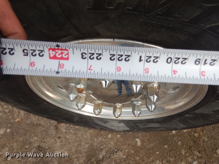 image for item GG9729 2012 Mack 700 dump truck