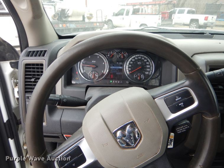 image for item GG9734 2011 Dodge Ram 5500 bucket truck