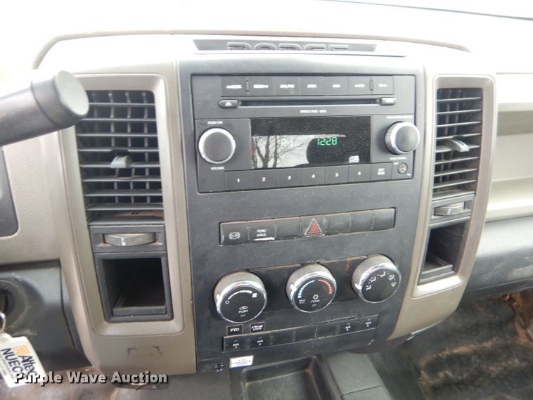 image for item GG9734 2011 Dodge Ram 5500 bucket truck