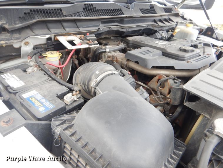 image for item GG9734 2011 Dodge Ram 5500 bucket truck