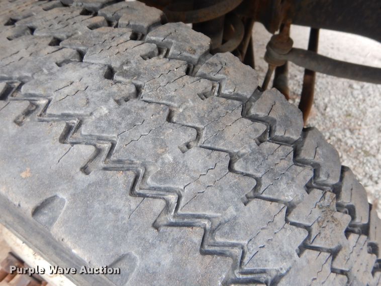 image for item GG9734 2011 Dodge Ram 5500 bucket truck