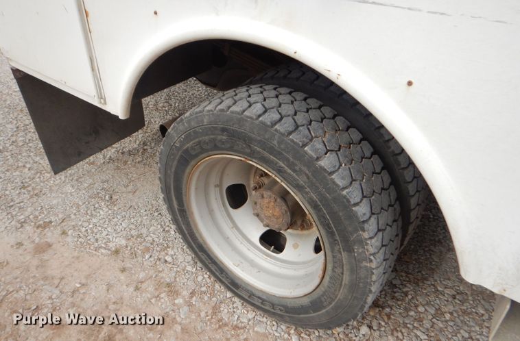 image for item GG9734 2011 Dodge Ram 5500 bucket truck