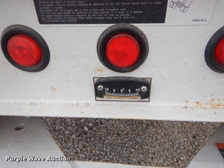 image for item GG9734 2011 Dodge Ram 5500 bucket truck