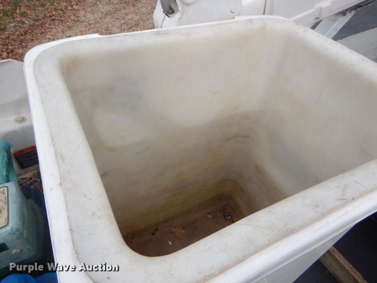 image for item GG9734 2011 Dodge Ram 5500 bucket truck