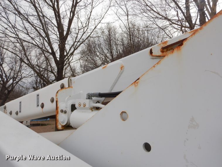 image for item GG9734 2011 Dodge Ram 5500 bucket truck