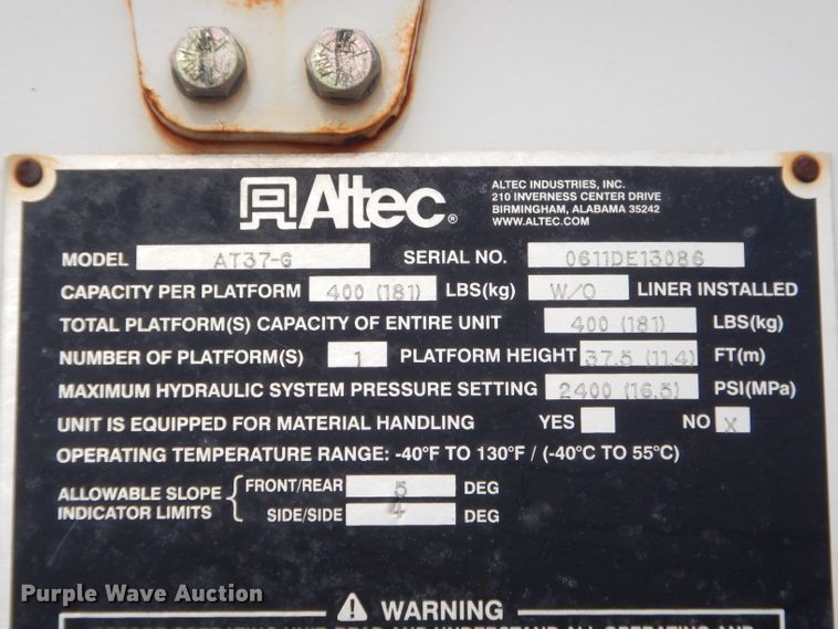 image for item GG9734 2011 Dodge Ram 5500 bucket truck