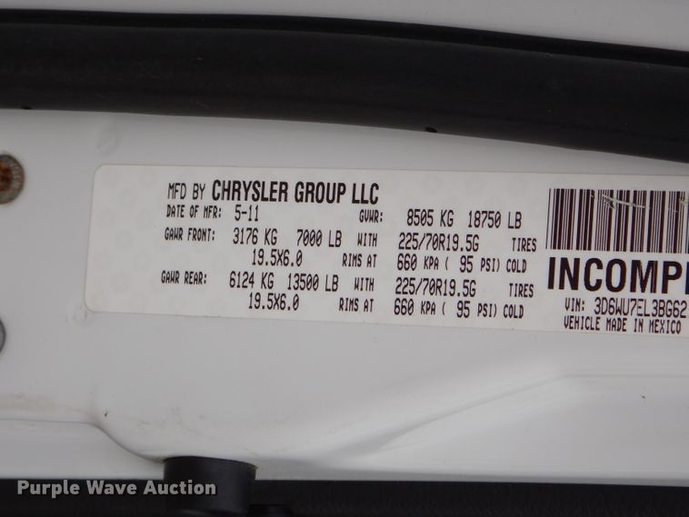 image for item GG9734 2011 Dodge Ram 5500 bucket truck