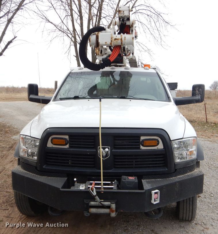 image for item GG9735 2012 Dodge Ram 5500 bucket truck