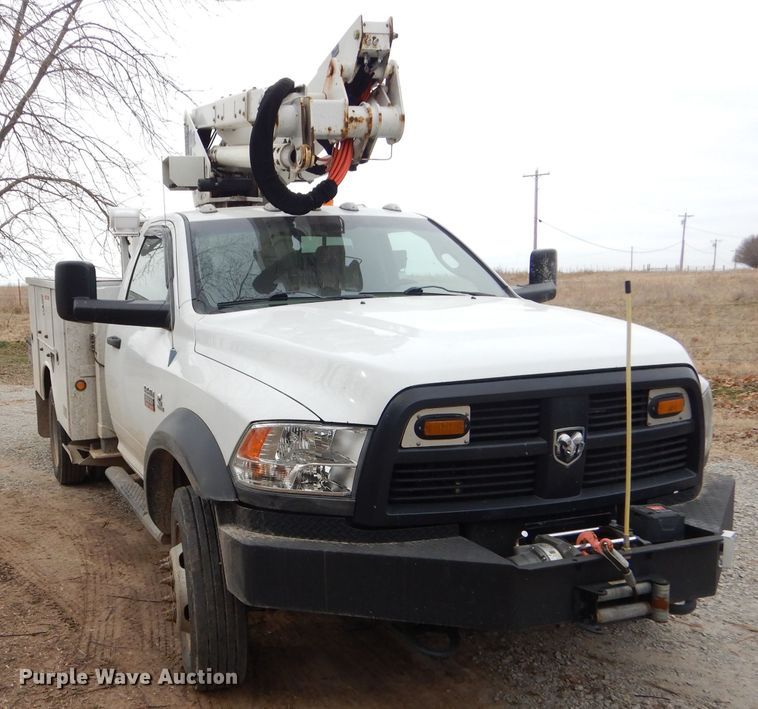 image for item GG9735 2012 Dodge Ram 5500 bucket truck