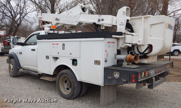 image for item GG9735 2012 Dodge Ram 5500 bucket truck