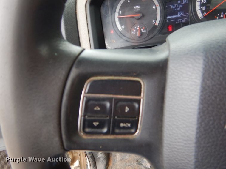 image for item GG9735 2012 Dodge Ram 5500 bucket truck