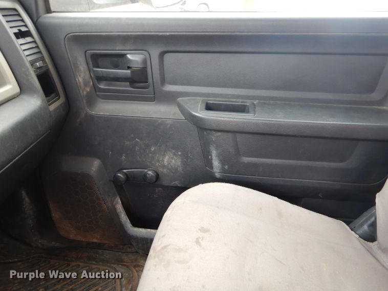 image for item GG9735 2012 Dodge Ram 5500 bucket truck