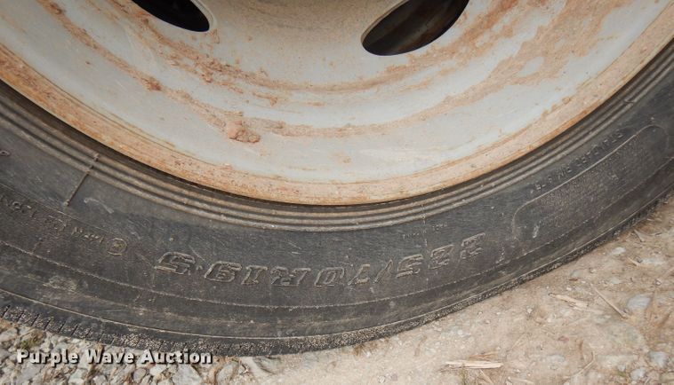 image for item GG9735 2012 Dodge Ram 5500 bucket truck