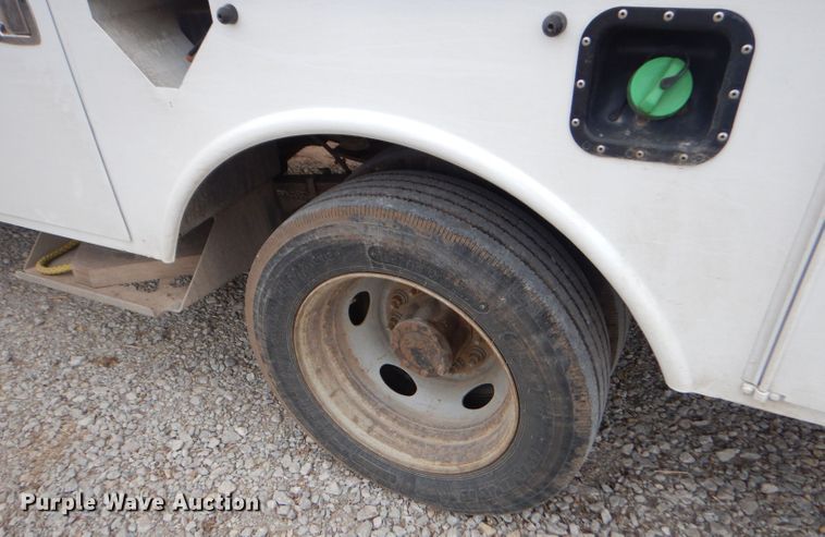 image for item GG9735 2012 Dodge Ram 5500 bucket truck