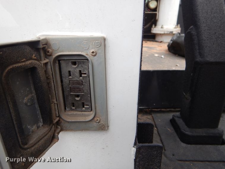 image for item GG9735 2012 Dodge Ram 5500 bucket truck