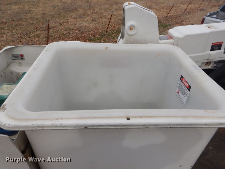 image for item GG9735 2012 Dodge Ram 5500 bucket truck