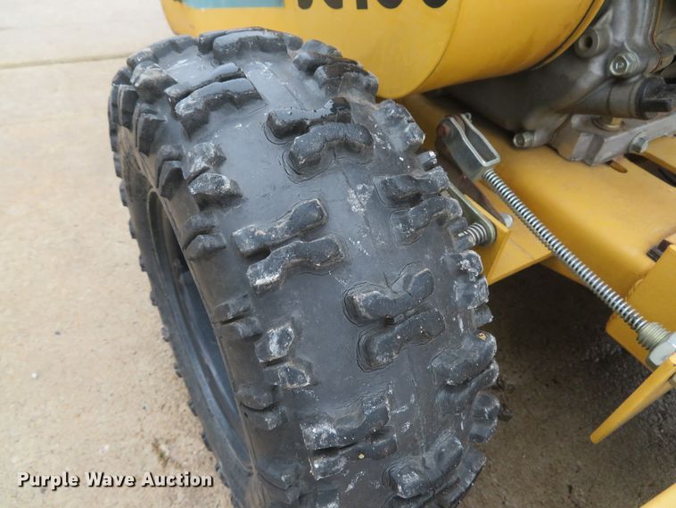 image for item GI9156 2004 Vermeer SC130 stump grinder