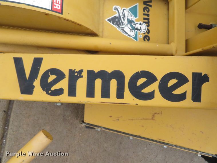 image for item GI9156 2004 Vermeer SC130 stump grinder