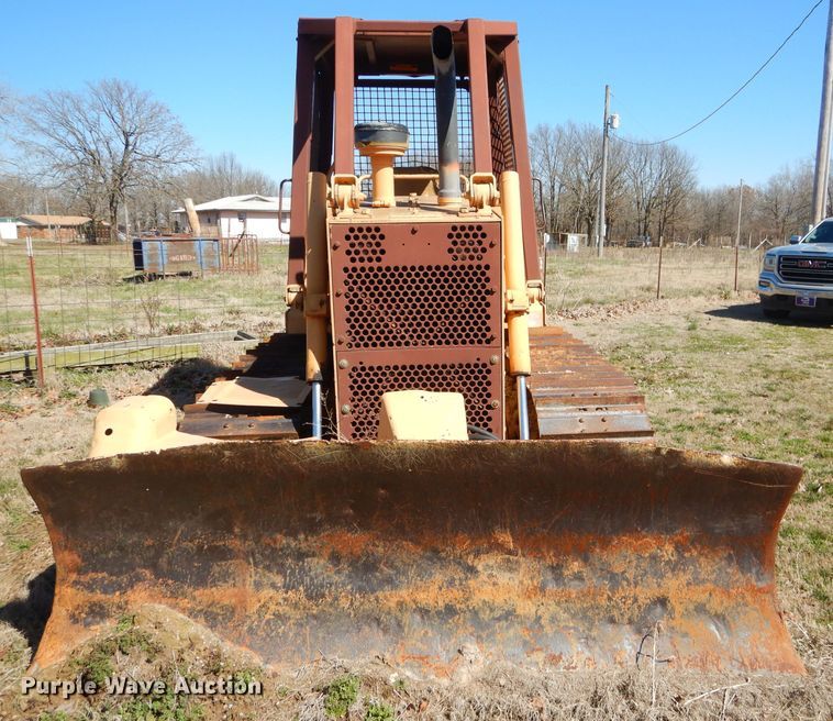 image for item GM9479 1981 Case 850B dozer