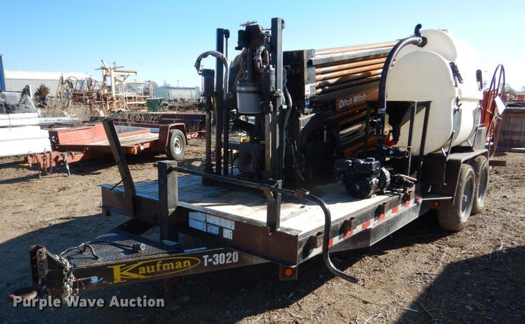 image for item GO9034 2005 Ditch Witch JT1220 Mach 1 directional boring unit