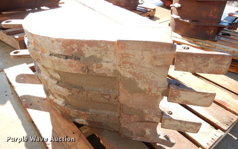 image for item GO9039 (3) Ditch Witch backhoe buckets