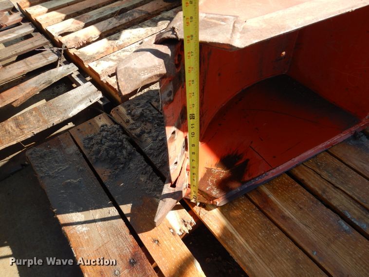 image for item GO9039 (3) Ditch Witch backhoe buckets