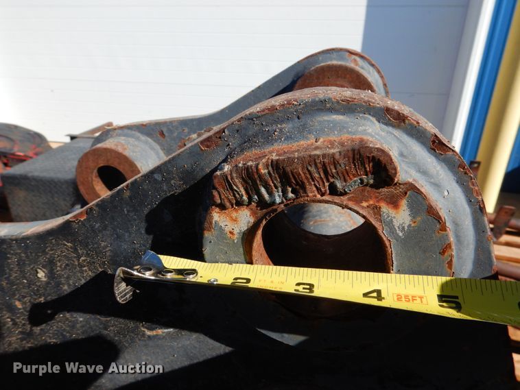 image for item GO9041 Ditch Witch 36"W offset bucket