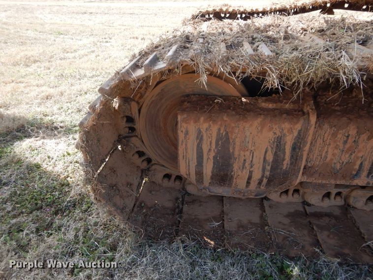 image for item GT9721 2000 John Deere 200LC excavator