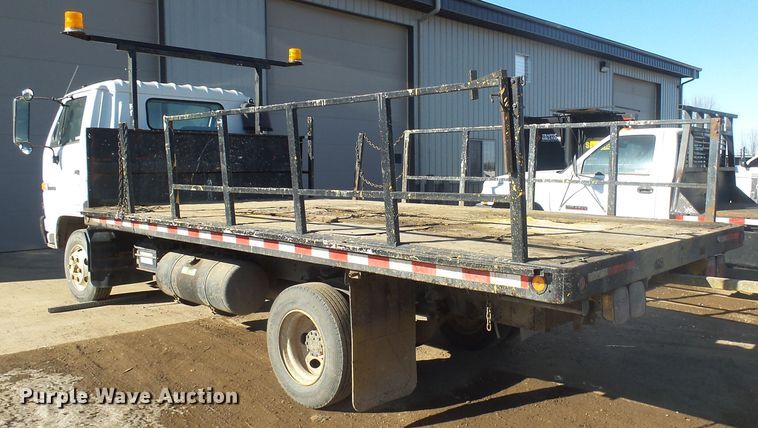 image for item GV9756 1994 GMC W5 flatbed truck