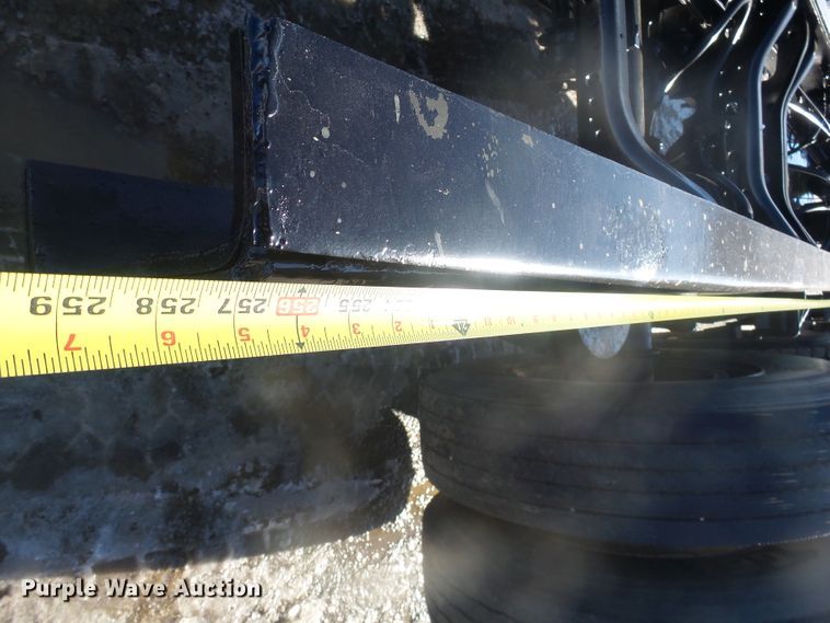 image for item GV9758 2006 International 7500 Crew Cab truck cab and chassis