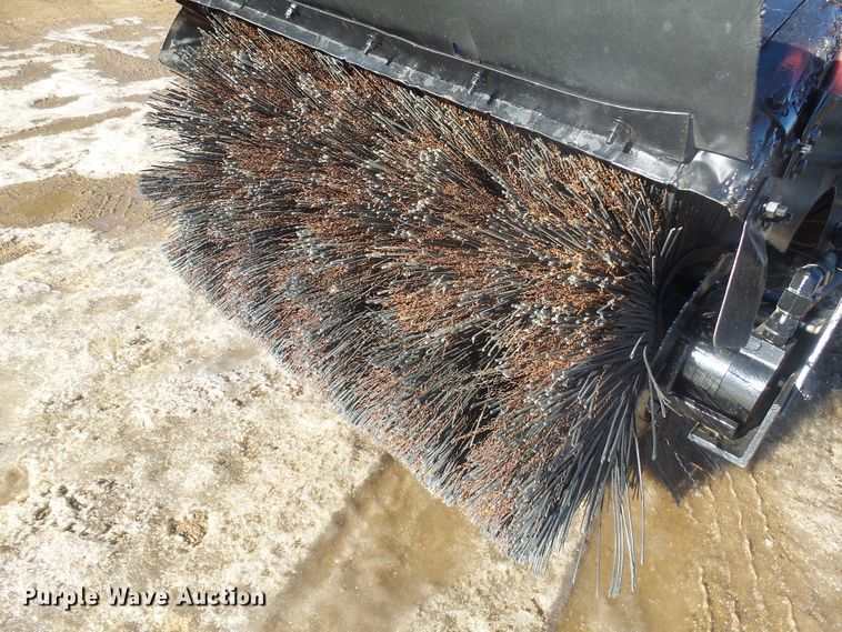 image for item GV9758 2006 International 7500 Crew Cab truck cab and chassis