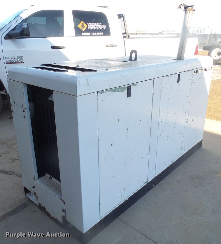 image for item GV9759 2012 Sullair 210HDUQ air compressor