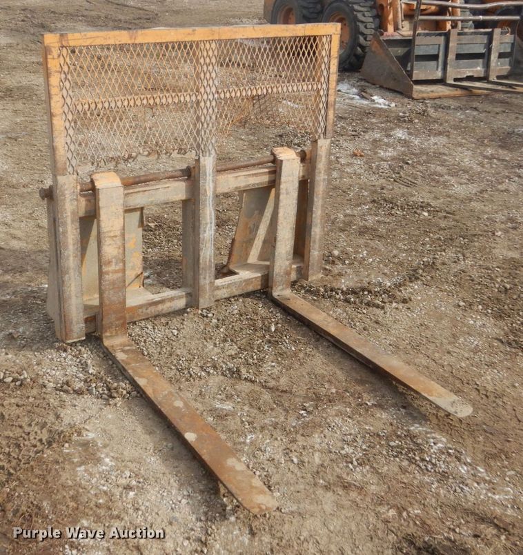 image for item GW9485 41"L skid steer pallet forks