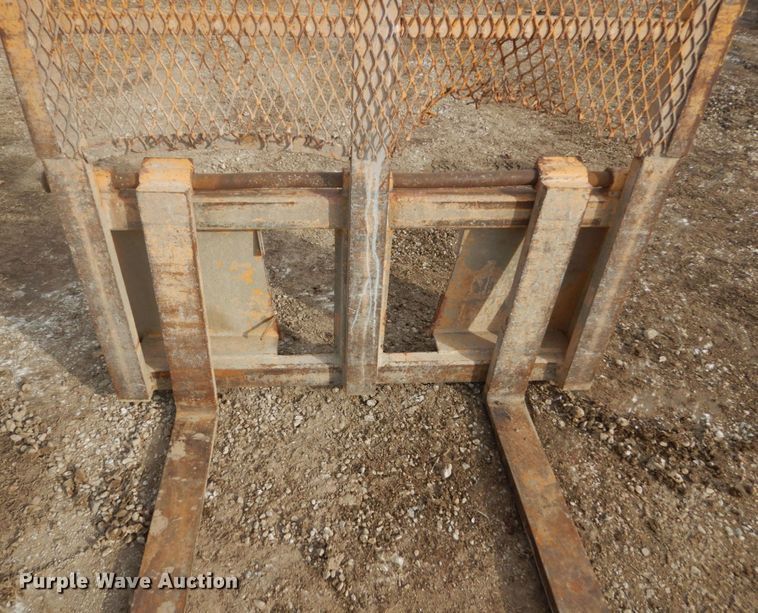 image for item GW9485 41"L skid steer pallet forks